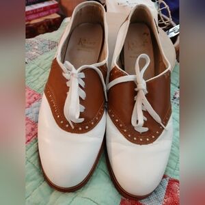 Vintage Kinney Shoes Cass Great American Shoe Store Size 7M